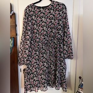 Beautiful floral print Banana Republic dress!